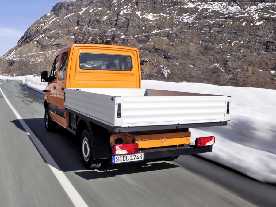  Mercedes-Benz Sprinter Double Cab Dropside 4x4 2009 года  (фото 5 из 11)
